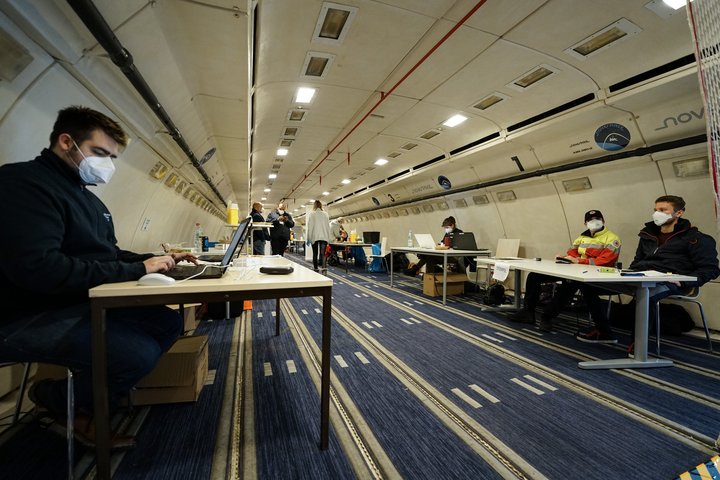 Impfen im Airbus
