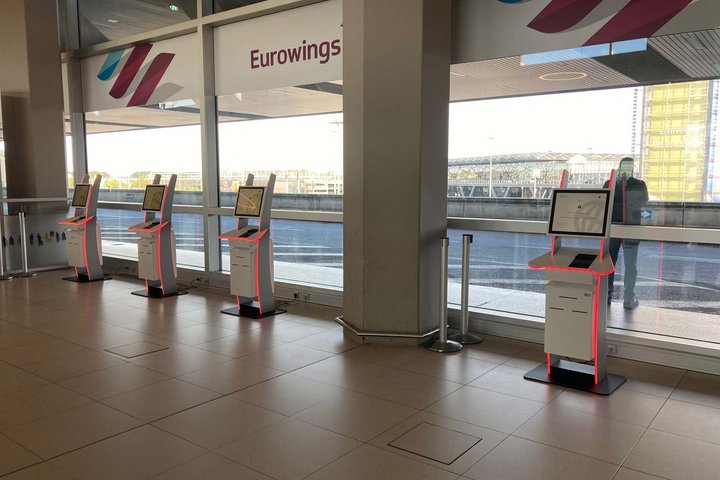 Self-Bag-Drop-Station am Köln Bonn Airport