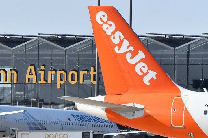 Easyjet Maschine am Airport