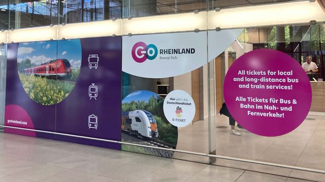 Go.Rheinland Schalter im Terminal 2 des Flughafens